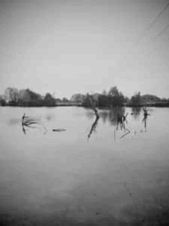 edward parnell ghostland: in search of a haunted country